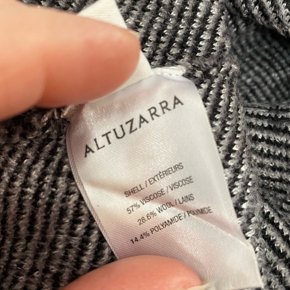 Altuzarra sweater. Very warm and thick.  So soft. Excellent used condition - Picture 4 of 6